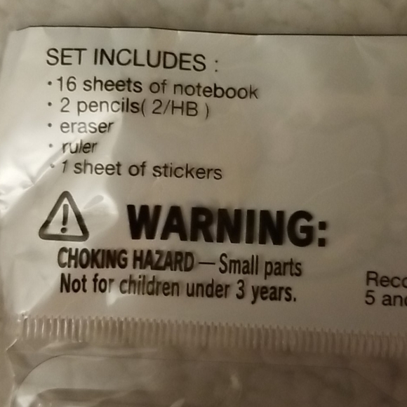 NWT Hello Kitty Happy Student Gift Set - Picture 3 of 6